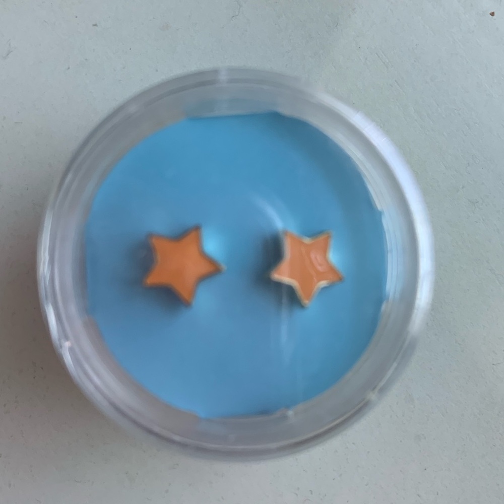 NWT Babies/Girls enamel earrings